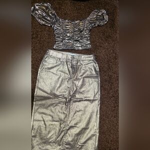 Elegant Metalic Gold Women's Skirt With Metalic Gold Top